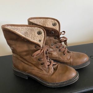 BLOWFISH WOMENS FAUX FUR LINED BOOTS - SIZE 8.5